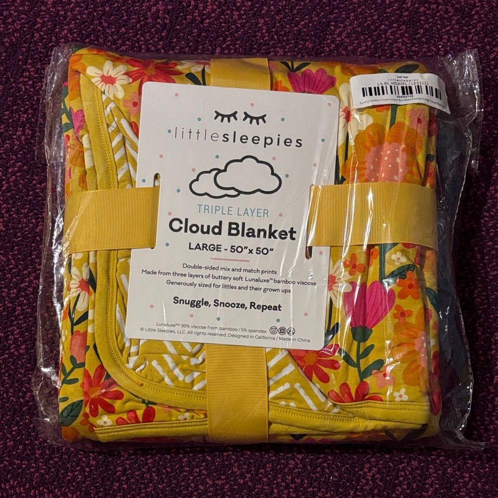 Little Sleepies sunny garden blanket